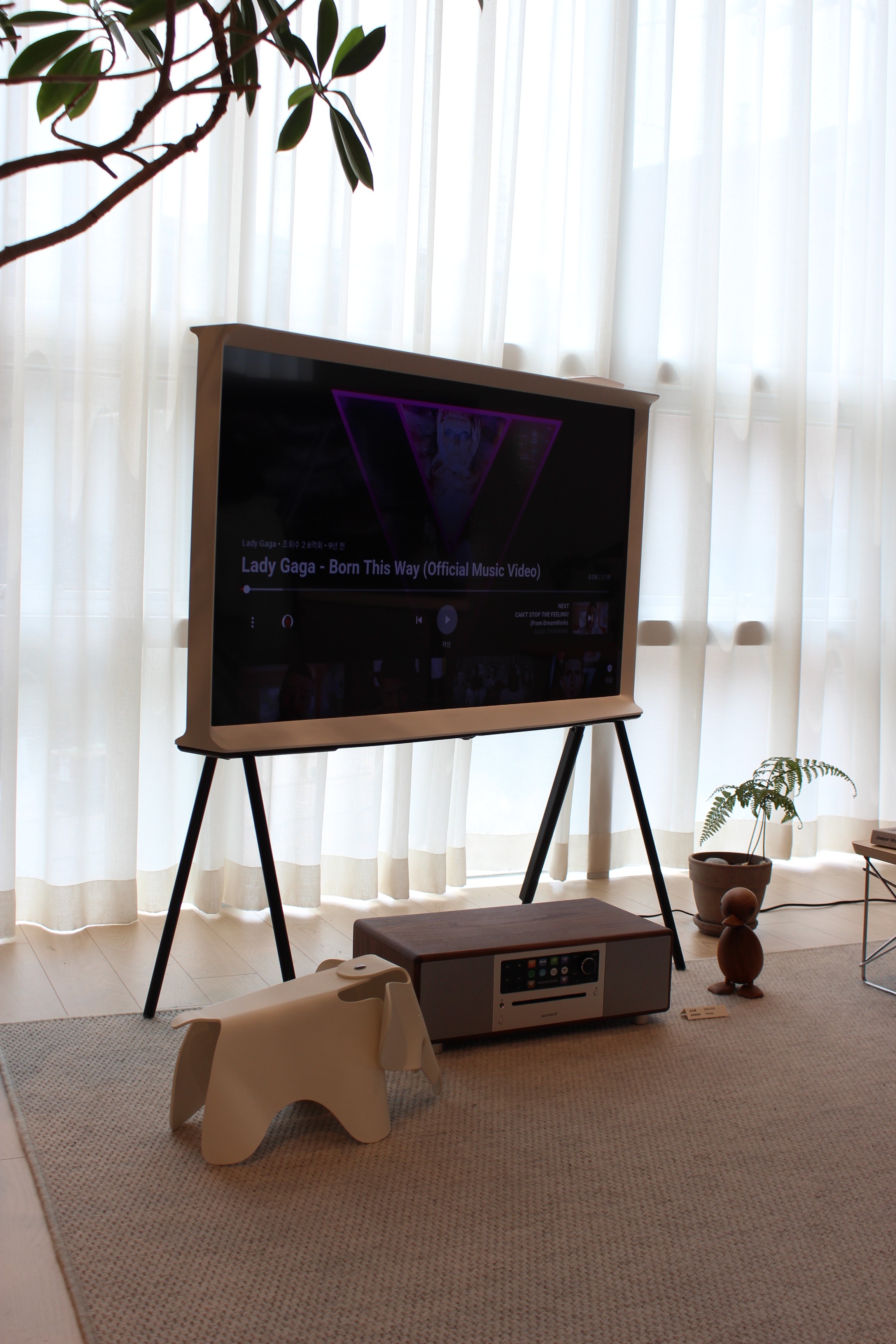 NEW Crystal UHD 4K Smart TV 43인치(108cm) 1등급 KU43UF8030FXKR [스탠드] [페이] 상세 이미지 2